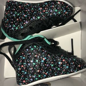 Infant Foams Never Worn 1c